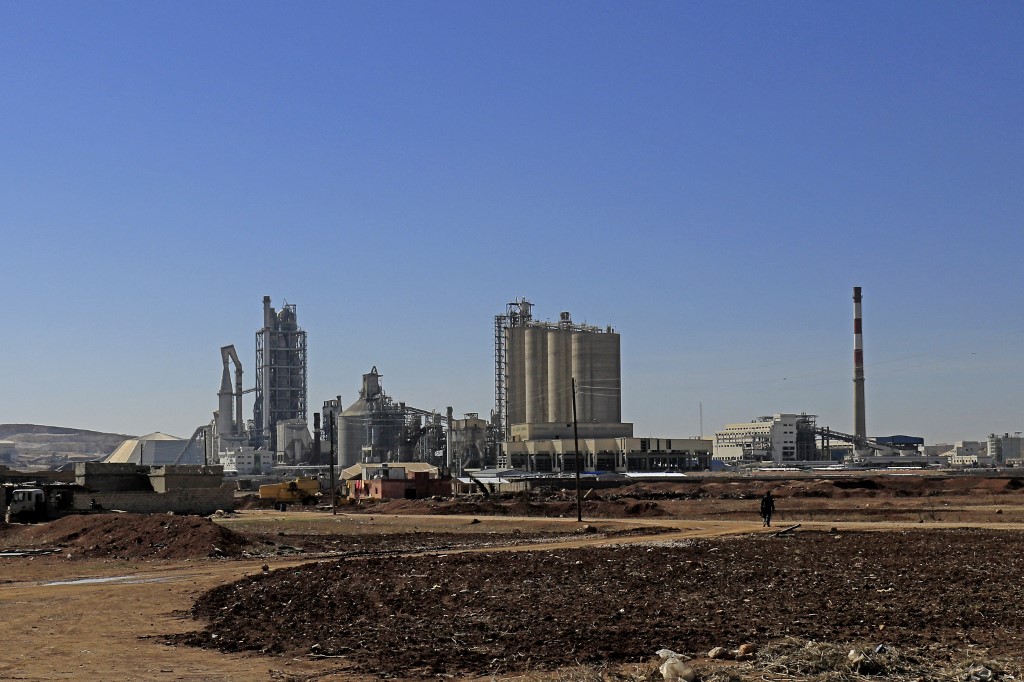 Lafarge en Syrie: la mise en examen pour «complicité de crimes contre l'humanité» devant la cour d'appel