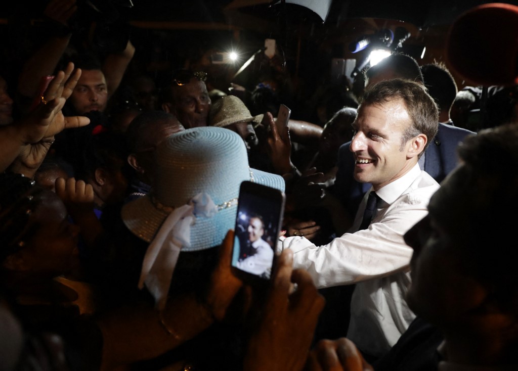 Présidentielle: Emmanuel Macron détaille son programme pour la Guadeloupe