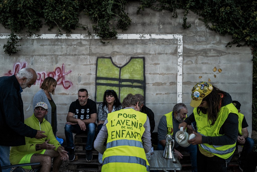 Un major de CRS mis en examen pour la main arrachée d'un «gilet jaune» en 2018