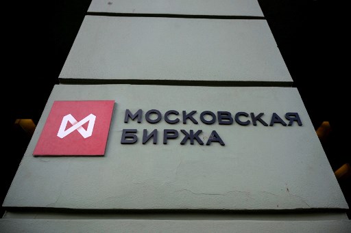 Moscou multiplie les mesures de sauvetage de l'économie, la Bourse reste fermée