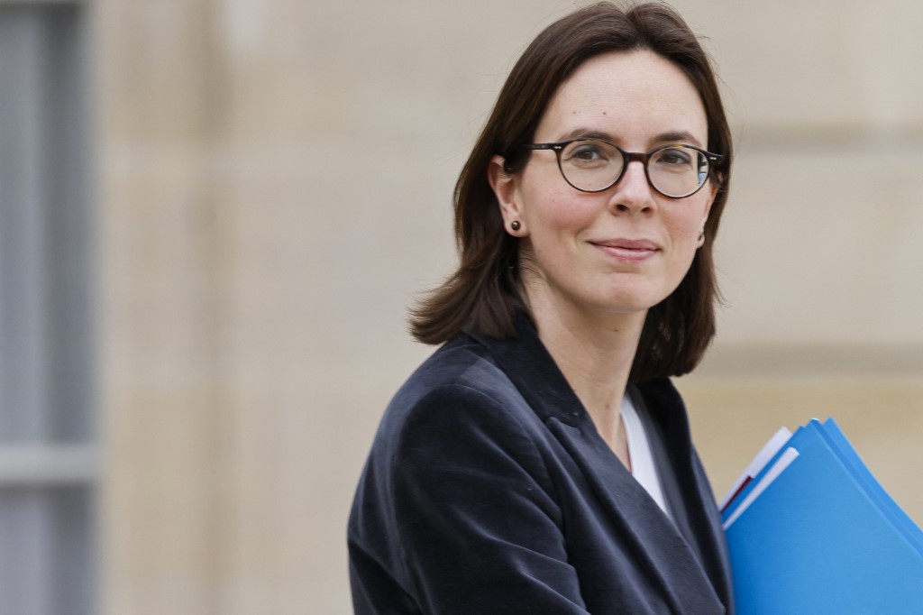 Le gouvernement promet finalement une augmentation générale aux fonctionnaires