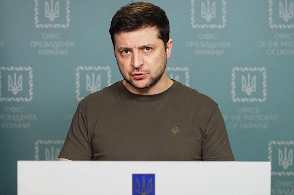 De « l'auto-hypnose »: Zelensky dénonce le rejet de l'OTAN d'une zone d'exclusion aérienne en Ukraine