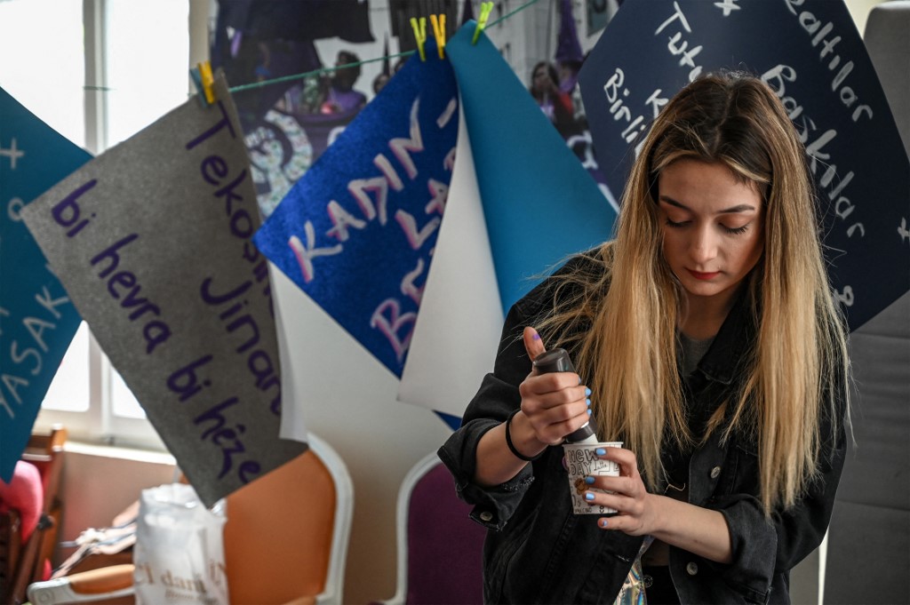 «La violence n'est pas notre destin»: les femmes turques à la pointe des protestations