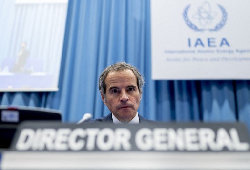 Le directeur général de l'Agence internationale de l'énergie atomique (AIEA), Rafael Grossi, gardien nucléaire de l'ONU a exprimé " profonde inquiétude" face aux informations selon lesquelles la communication de la plus grande centrale nucléaire d'Europe saisie par la Russie en Ukraine a été interrompue. (JOE KLAMAR / AFP)