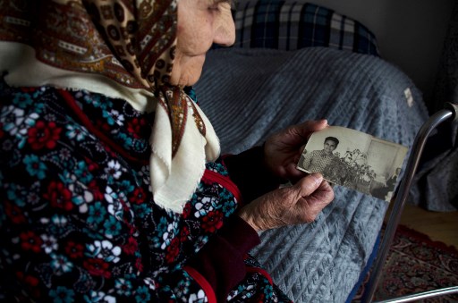 A 98 ans, Rozalia, mémoire vivante de la résistance ukrainienne, appelle Poutine à faire marche arrière