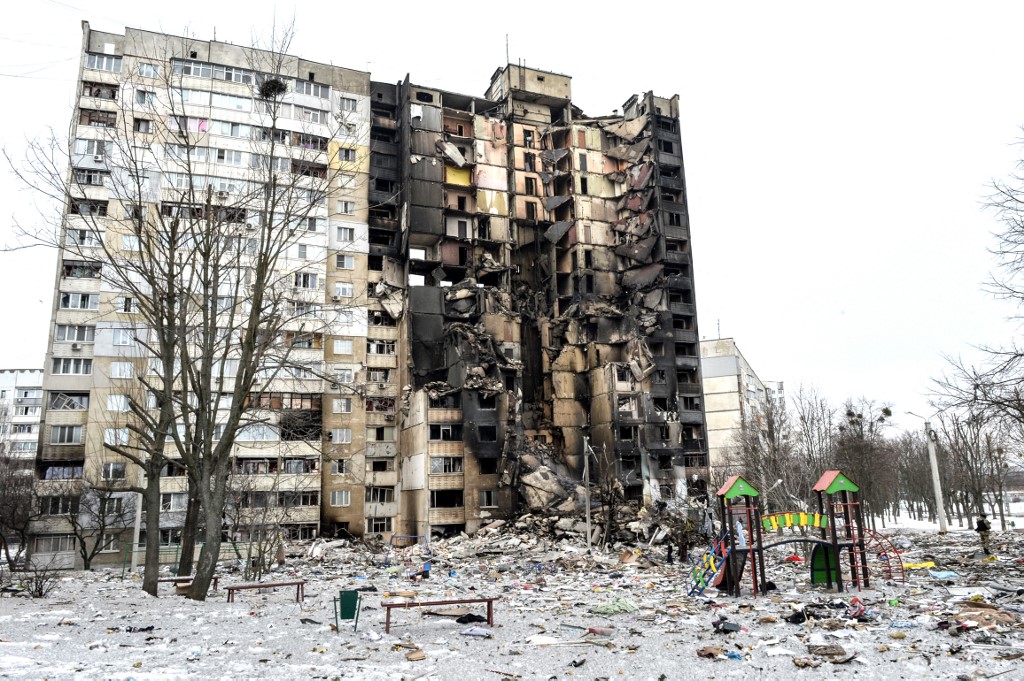 Le monde est façonné par les armes, non par la paix