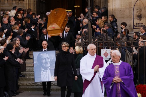 Dernier adieu à Jean-Pierre Pernaut: la famille TF1, des politiques et des anonymes