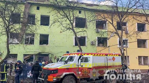 Ukraine: indignation après le bombardement d'un hôpital pour enfants