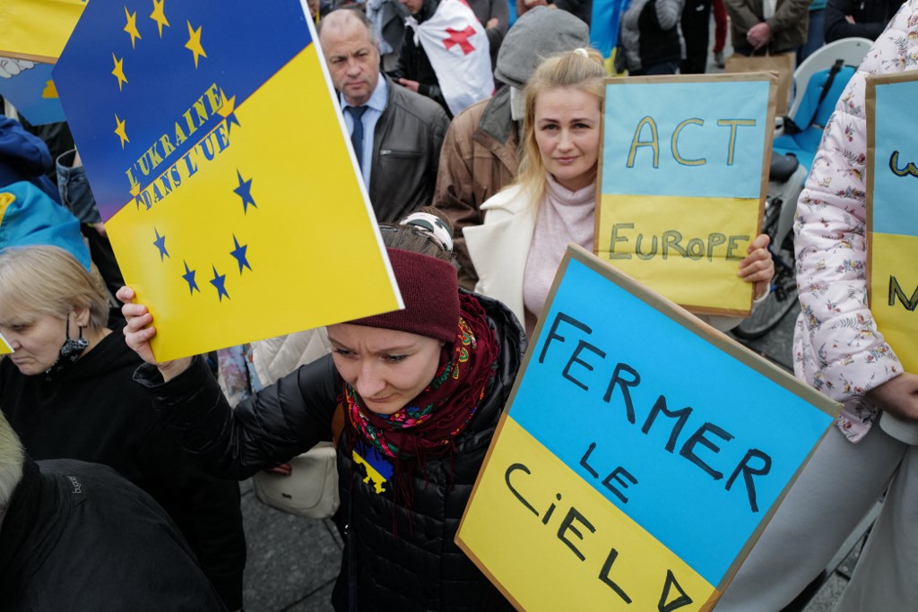 Rassemblements de soutien à l'Ukraine à Paris et d'autres villes françaises