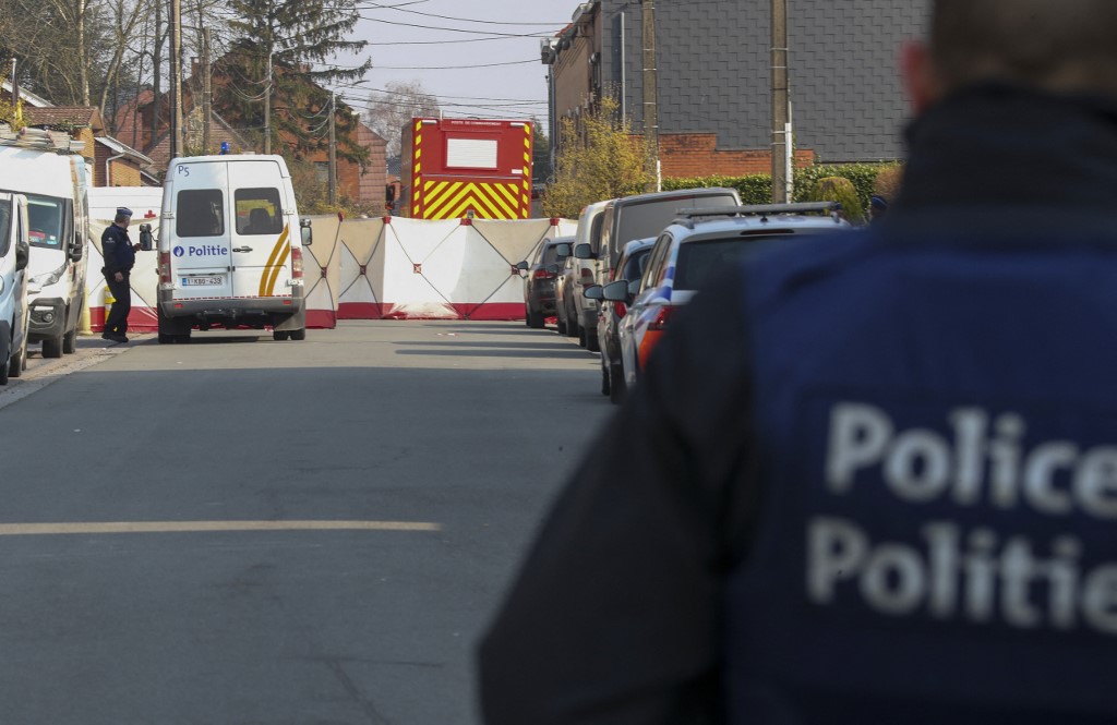 Belgique: une voiture fonce sur un carnaval, six morts