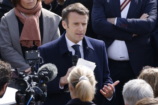Présidentielle: Macron à l'offensive contre le «tandem» d'extrême droite