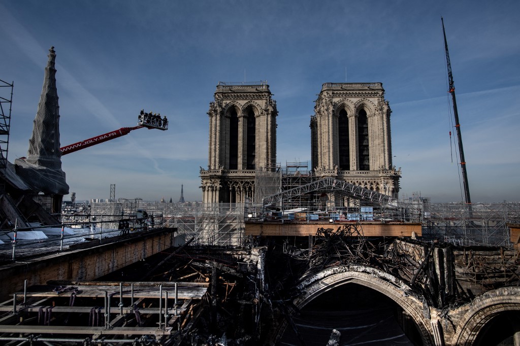 «Notre-Dame brûle»: «l'invraisemblable» drame porté à l'écran par Jean-Jacques Annaud