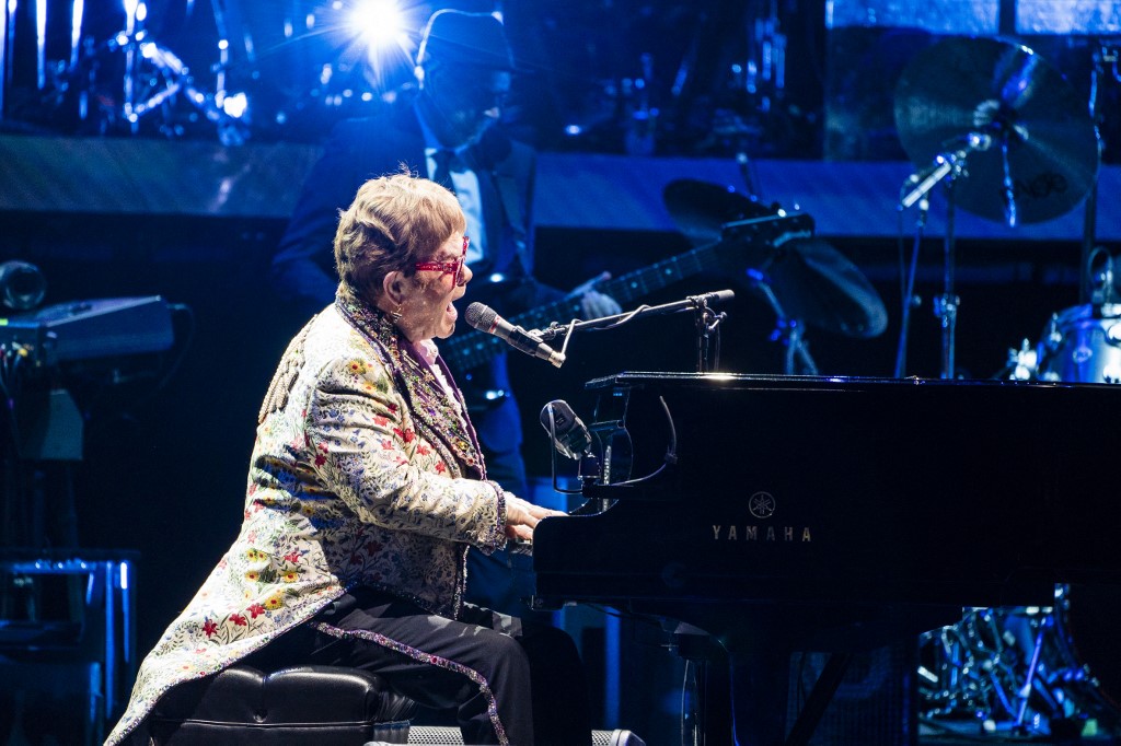 Happy birthday Elton John! La star de la pop britannique fête ses 75 ans