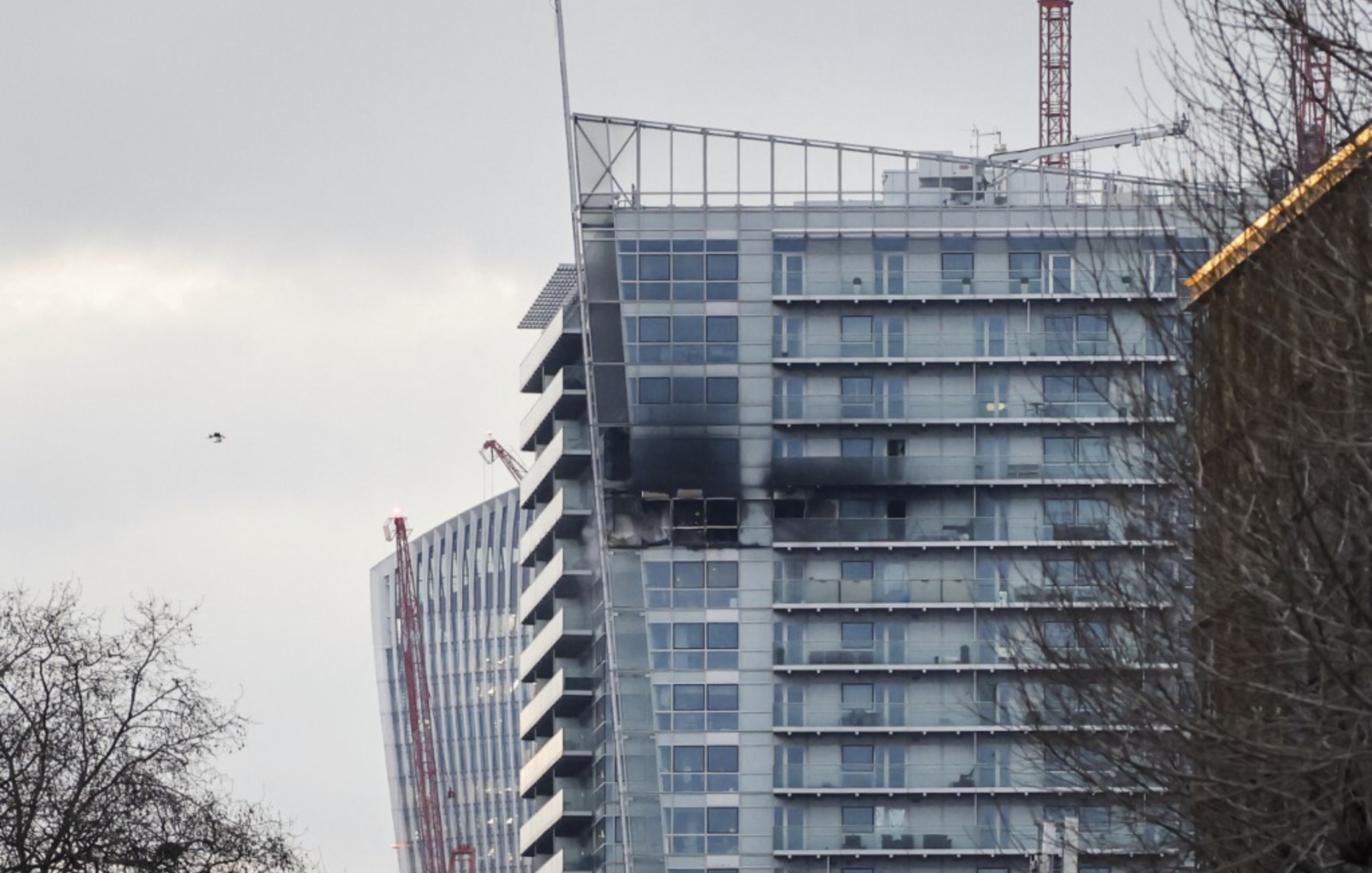 Royaume-Uni: impressionnant incendie dans une tour londonienne