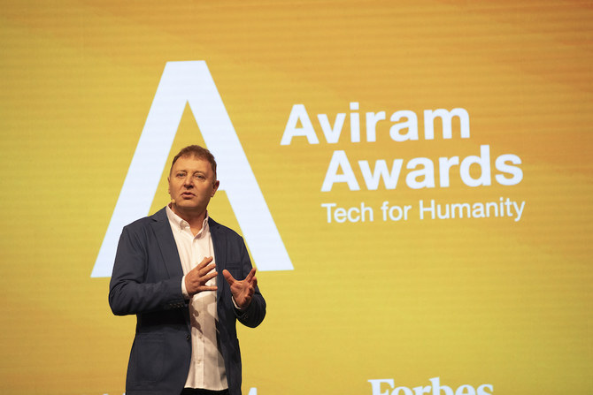 Une start-up israélienne de cellules souches reçoit le grand prix Aviram à Dubaï