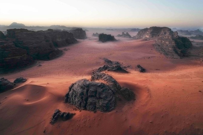 Le gouverneur de Tabouk présente le projet Neom aux habitants de la région