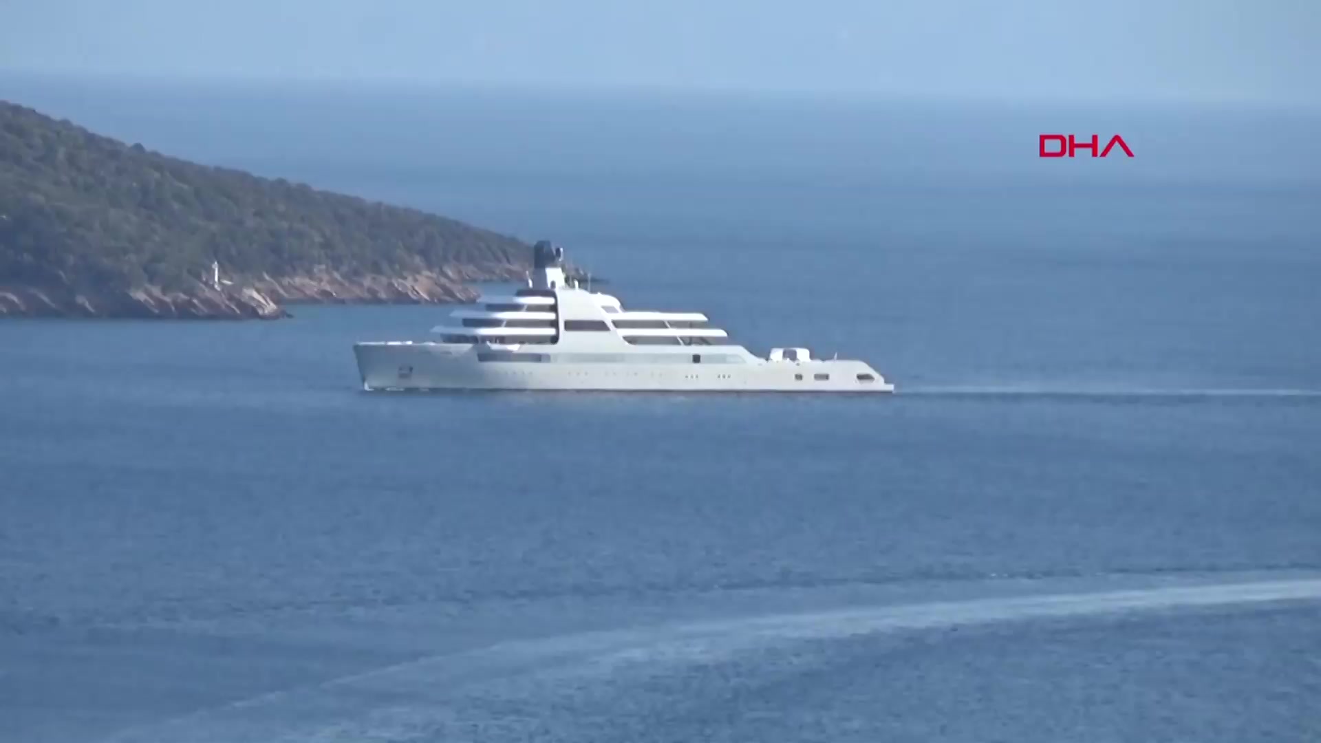 Deux yachts de l'oligarque russe Abramovitch amarrés en Turquie