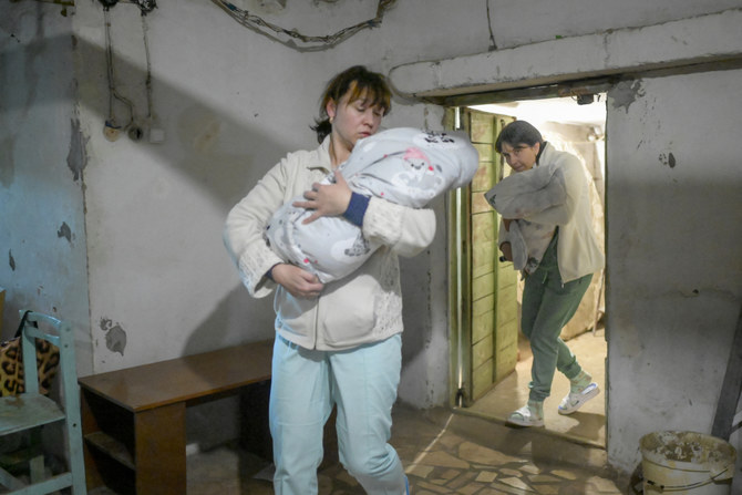 Les forces russes ont pris les maternités pour cibles et ces dernières se sont transformées en centres de traitement des blessés. En Ukraine, les femmes enceintes, ainsi que les nouvelles mères et leurs bébés, sont particulièrement vulnérables. (AFP)