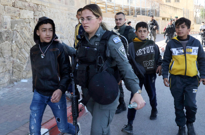 La Cour suprême israélienne se prononce sur l’arrestation des mineurs palestiniens