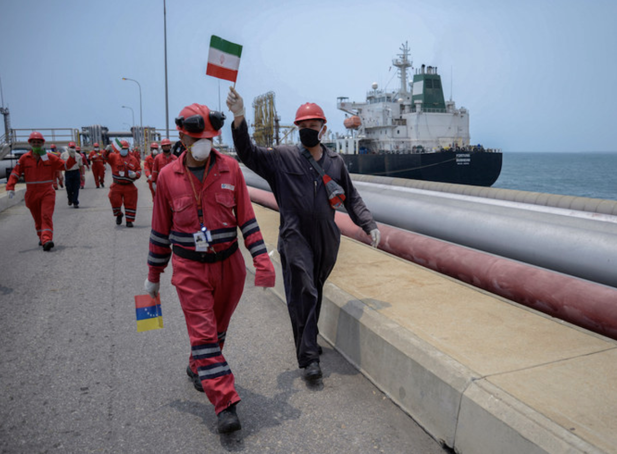 Pétrole: En s’ouvrant au Venezuela et à l’Iran, les États-Unis compromettent-ils leurs principes?