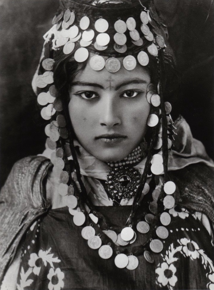 Photographie d’une femme amazigh (Photo, Fournie).