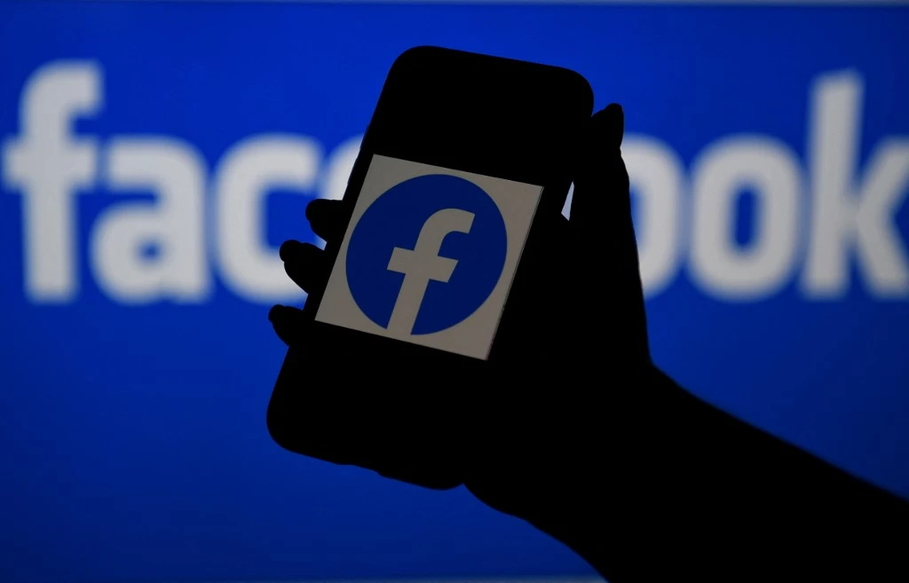 La Russie bloque Facebook et punit de prison les «mensonges» sur l'armée