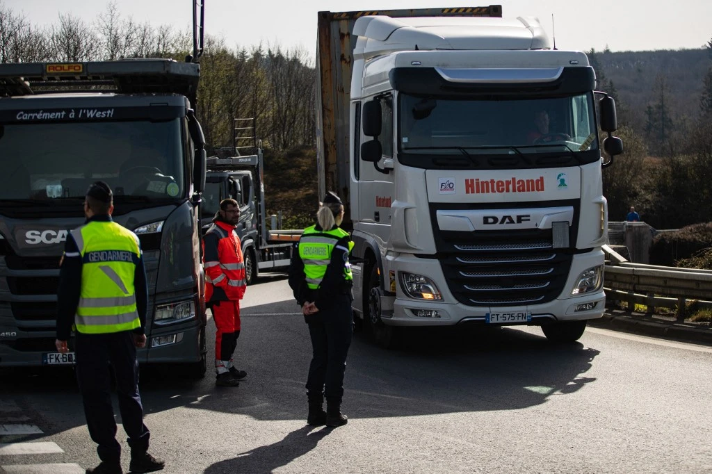 Flambée des prix des carburants: nouvelle journée d'action dans l'Hexagone