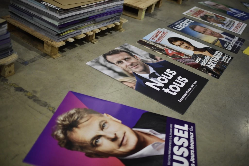 Présidentielle: les candidats tentent de mobiliser sur fond de guerre en Ukraine