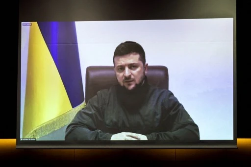L'Ukraine au cœur de la présidentielle, Zelensky implore l'aide de la France