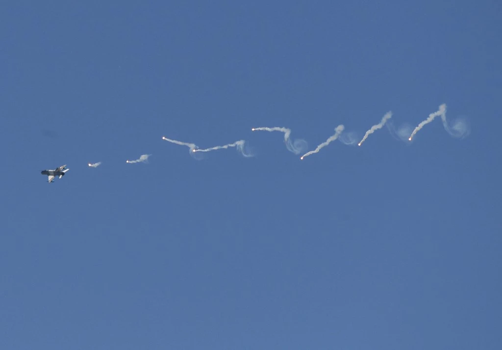 Roumanie: sept militaires morts dans un crash, un autre avion porté disparu