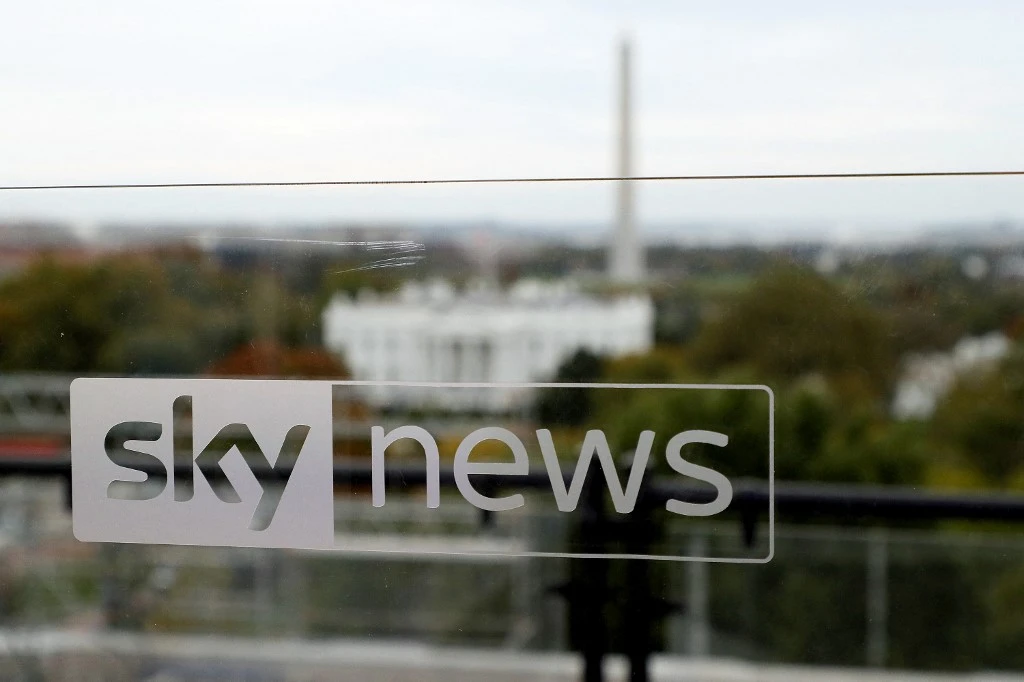 Logo de Sky News lors d'une couverture spéciale des élections américaines, à Washington DC, aux Etats-Unis. (AFP).