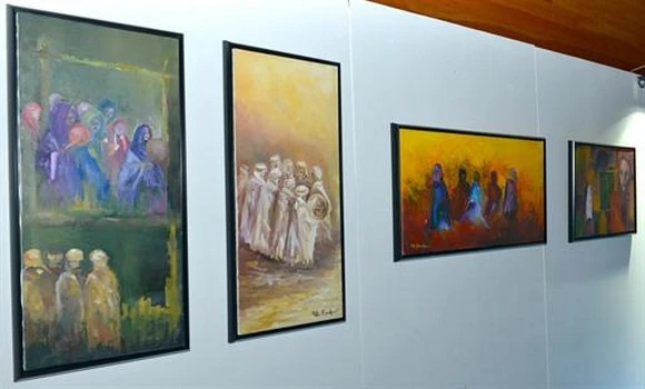 Tlemcen : Les artistes femmes exposent leurs œuvres