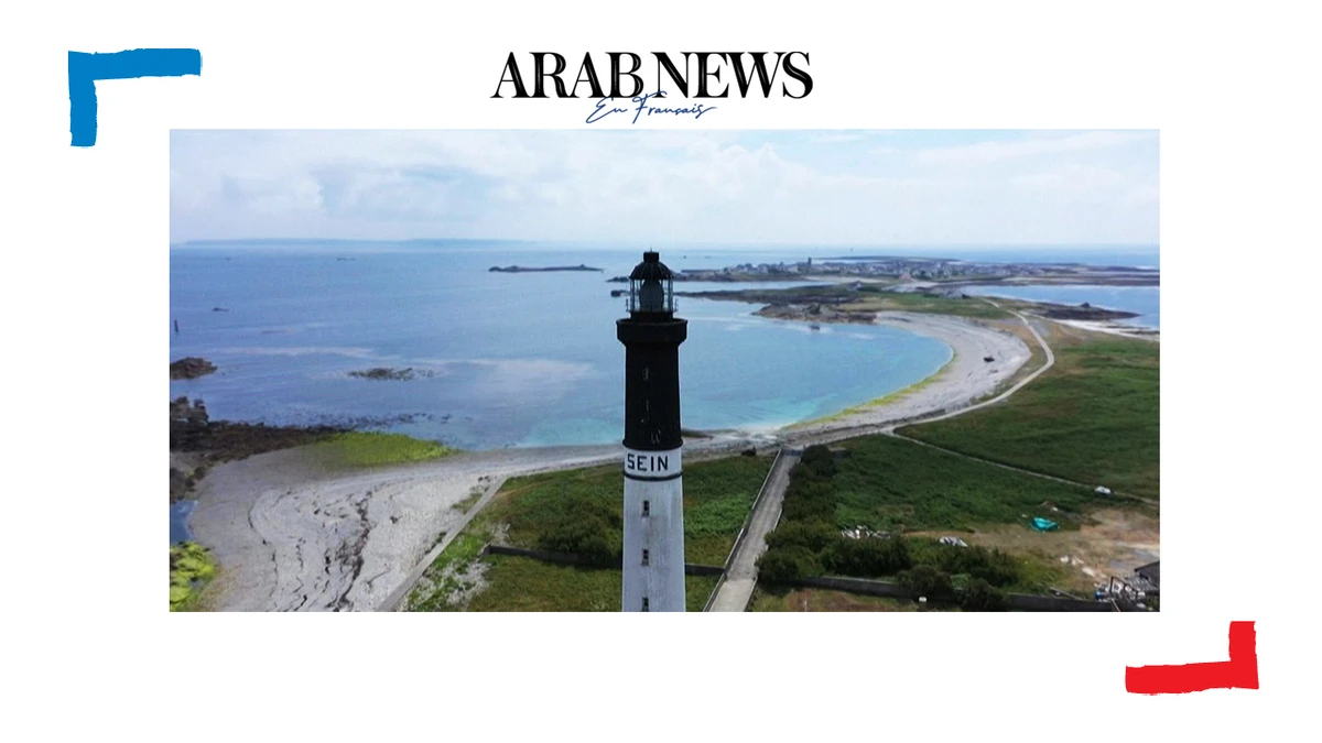 Au large du Finistère, l'île de Sein inquiète face au changement climatique