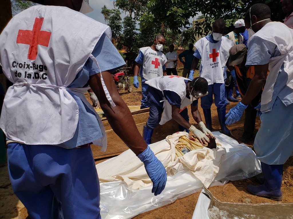Ebola en RDC: l'OMS n'exclut par un risque de propagation régionale et internationale
