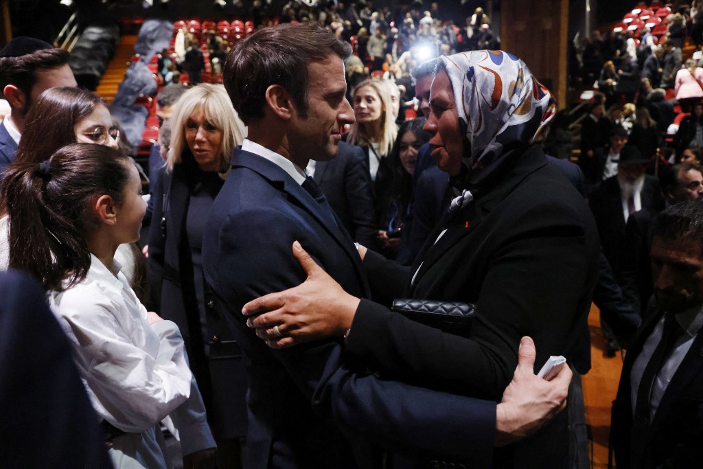Présidentielle: Latifa Ibn Ziaten appelle à voter Macron