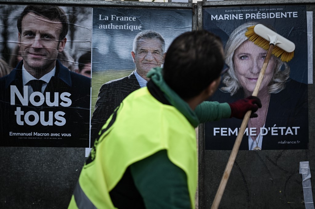 Les Français aux urnes dimanche, vers un probable nouveau duel Macron-Le Pen