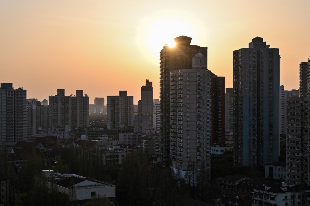 Une vue générale montre une zone résidentielle pendant la deuxième étape d'un verrouillage Covid-19 à Shanghai, le 2 avril 2022. (AFP).