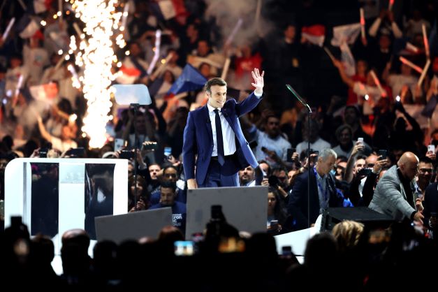 Macron prône « la force tranquille», fustige « le grand rabougrissement» et attaque « l'extrémisme»