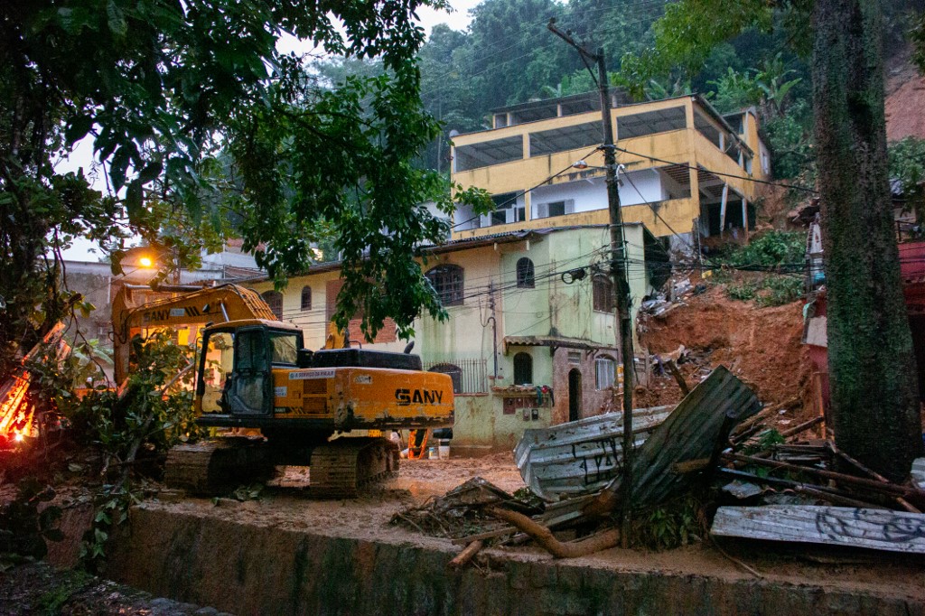 Brésil: des pluies torrentielles font au moins 14 morts dans l'Etat de Rio