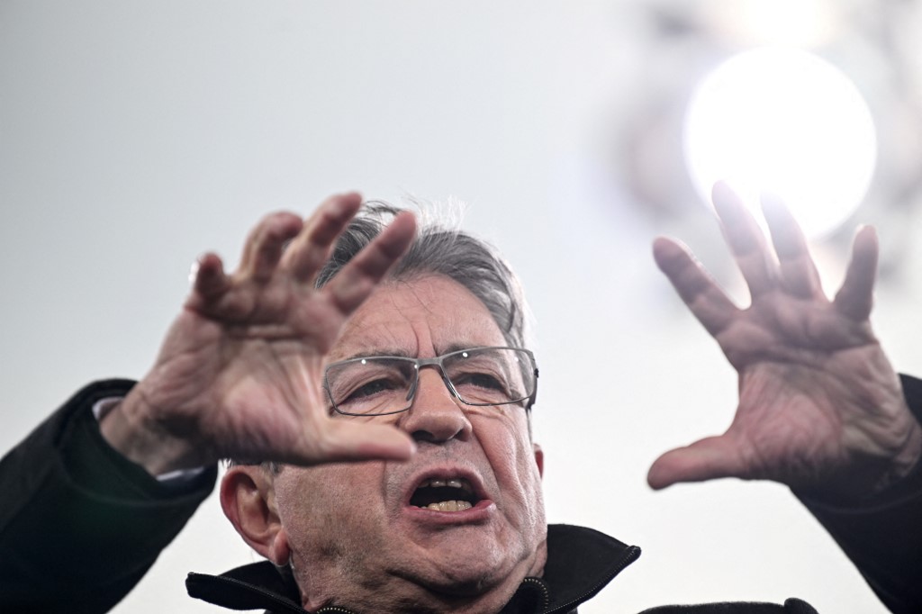 Présidentielle: Mélenchon se démultiplie, l'écart se resserre entre Macron et Le Pen