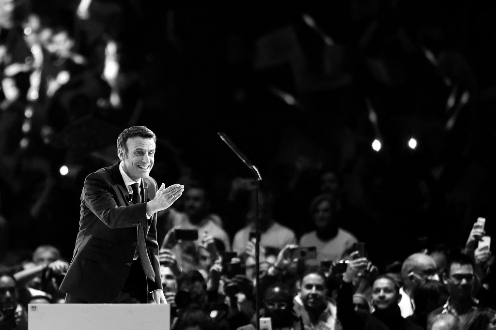 Présidentielle: Macron fourbit ses armes face à Le Pen, sans certitude sur leur portée