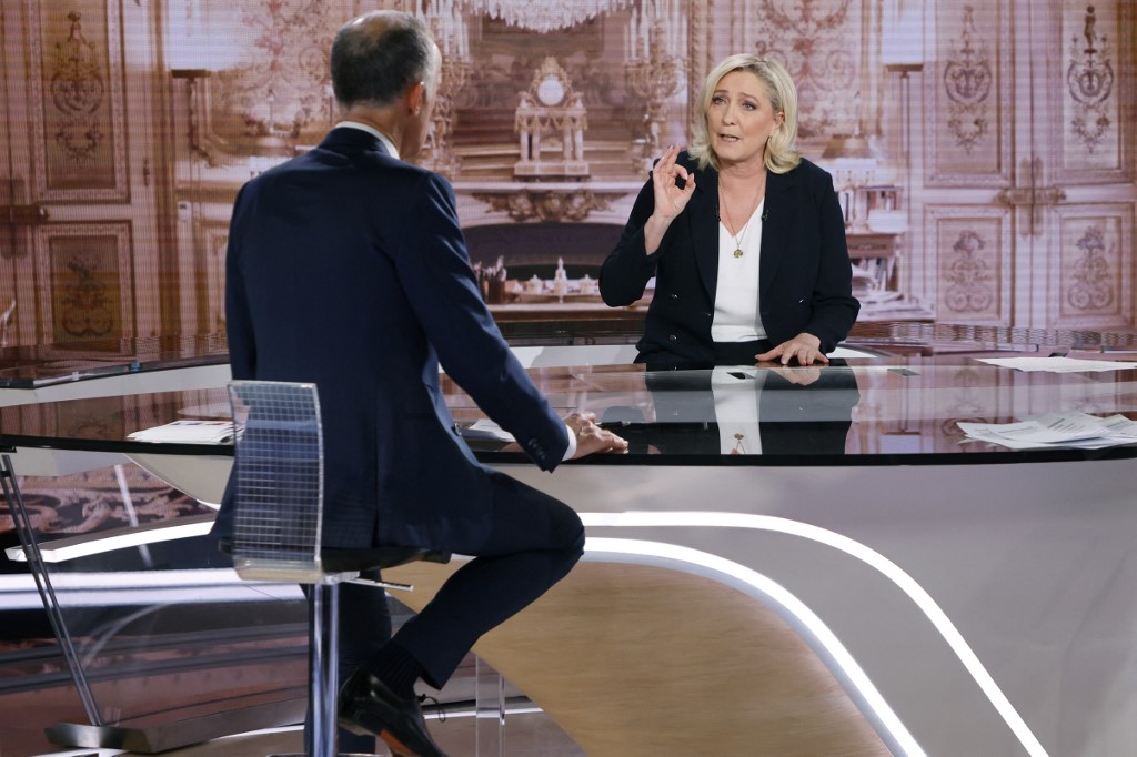Marine Le Pen mobilise ses troupes au terme d'une campagne sans risques