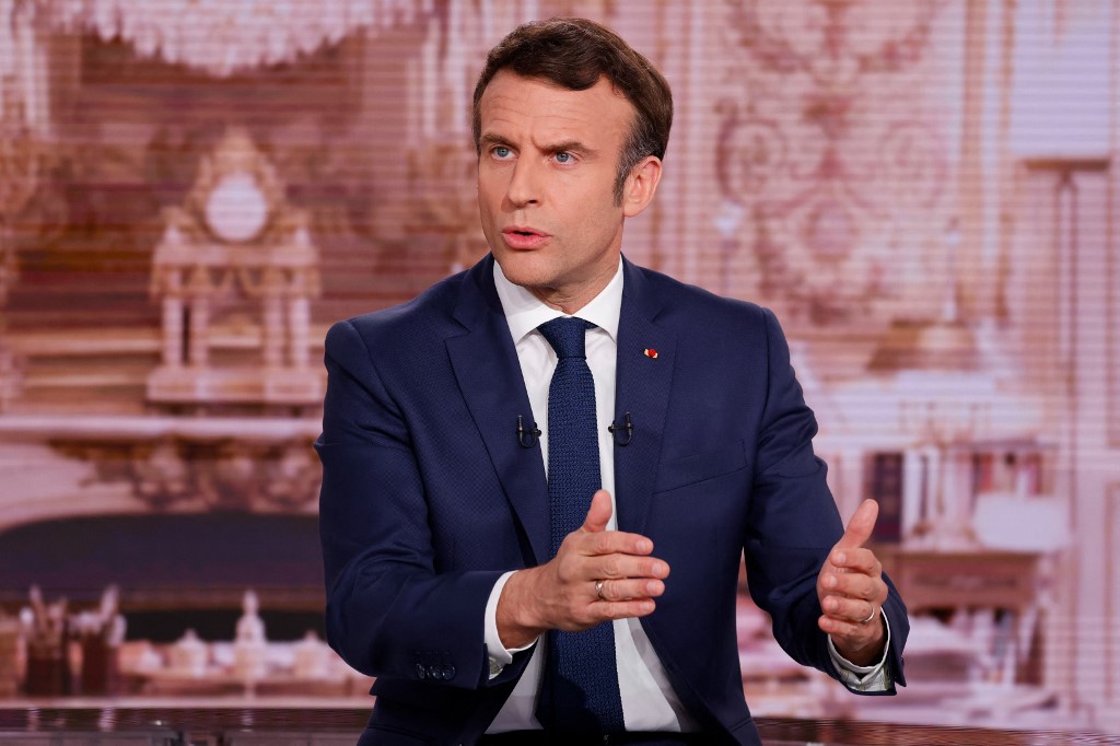Ukraine: Macron veut «rassembler des preuves» contre «des crimes de guerre des Russes»
