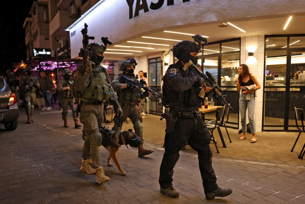 Deux morts dans une nouvelle attaque en Israël, l'assaillant palestinien tué