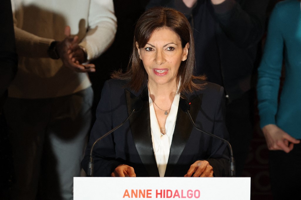 Présidentielle: Hidalgo essuie le pire échec de l'histoire du PS