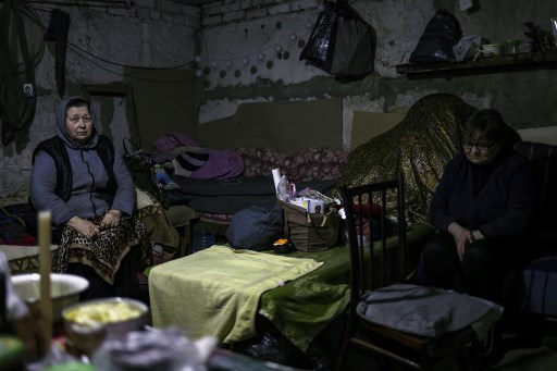 Donbass: les forces ukrainiennes réduites à freiner le grignotage russe
