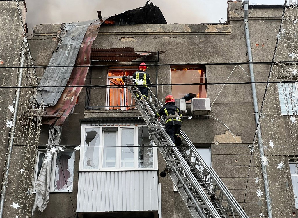 Dans les rues de Kharkiv, des habitants hébétés face à de nouveaux bombardements