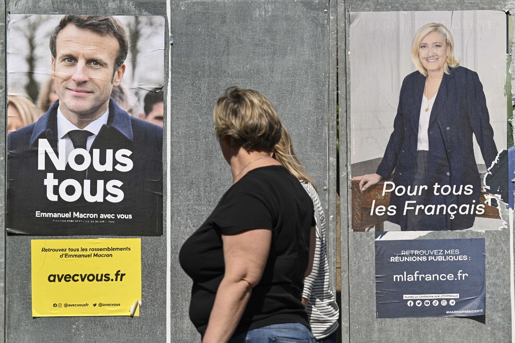 En Direct : La France aux urnes pour un choix historique