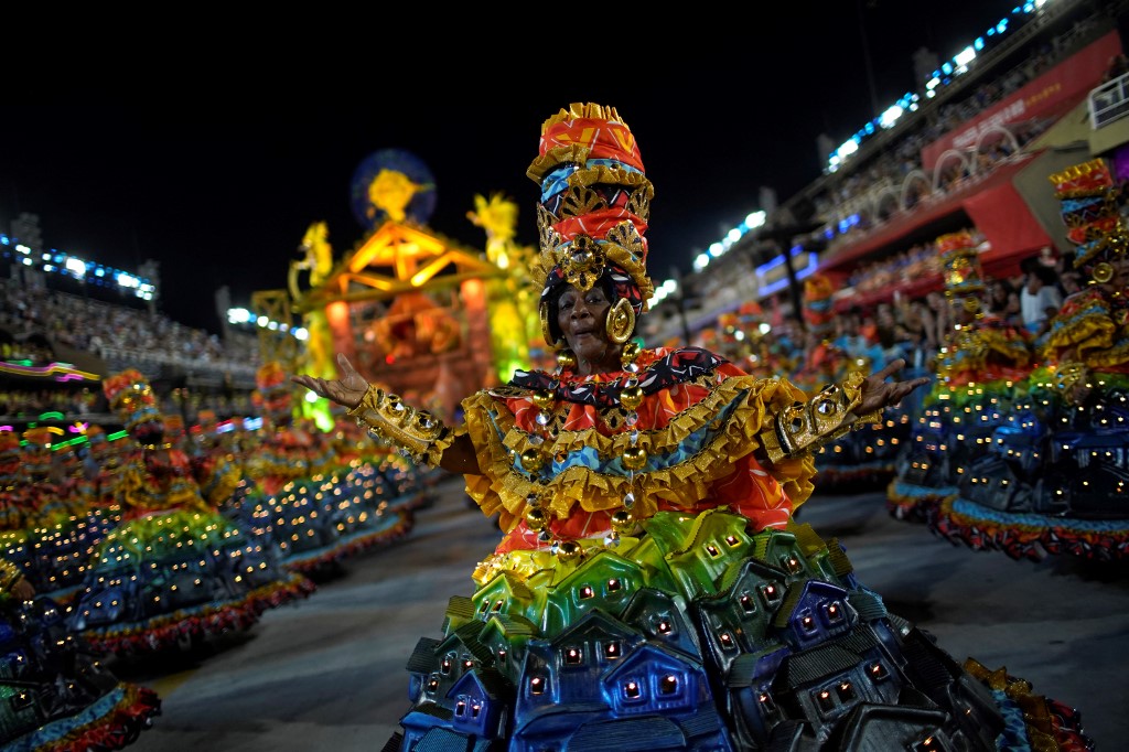 Nuit magique et mystique pour clore en beauté le carnaval de Rio