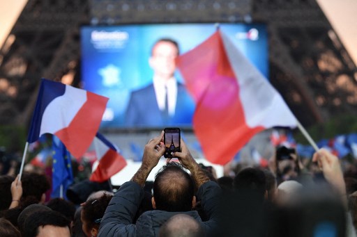 Pour son 2e quinquennat, Macron promet de gouverner différemment